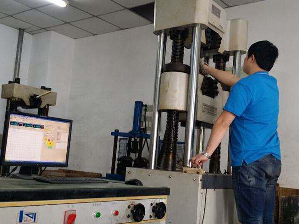 鋼(gāng)材理化實(shi)驗室圖一(yī)